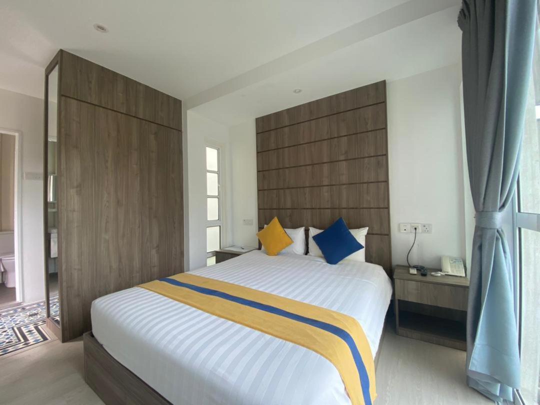 Solesor Kampong Beach Resort Port Dickson Exterior foto